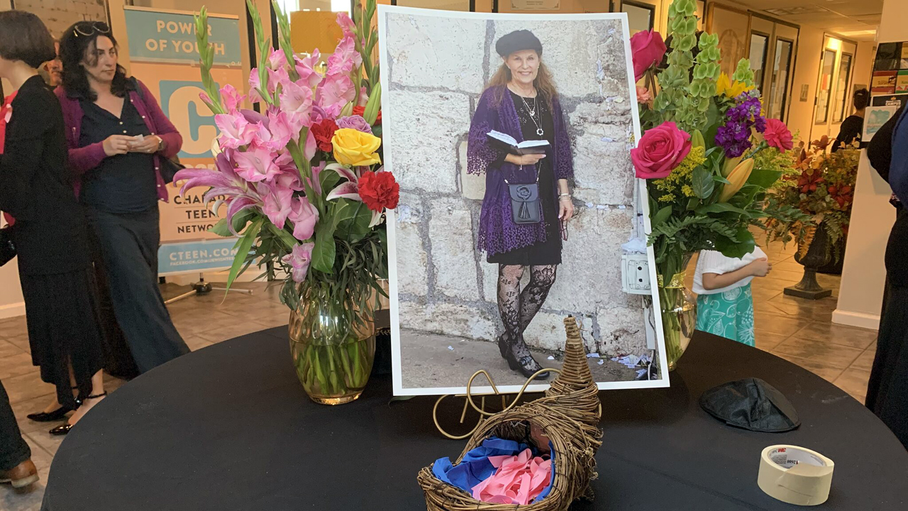 A photo of Lori Gilbert-Kaye at the Chabad of Poway, May 3, 2019. (Photo/JTA-Gabrielle Birkner)