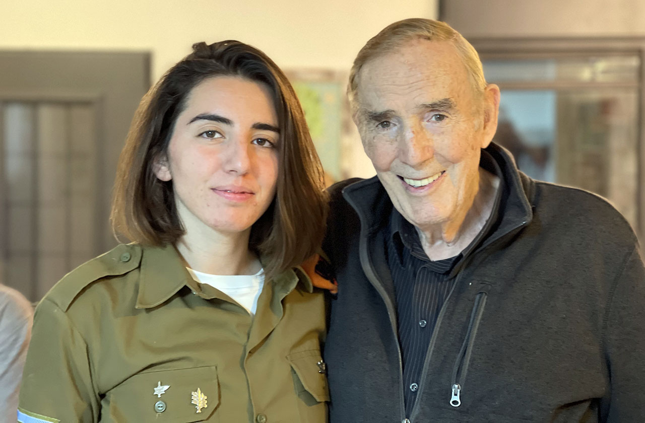 Granddaughter and grandfather Ronnie and Ariel Cohen. (Photo/Courtesy Friends of Israel Defense Forces)