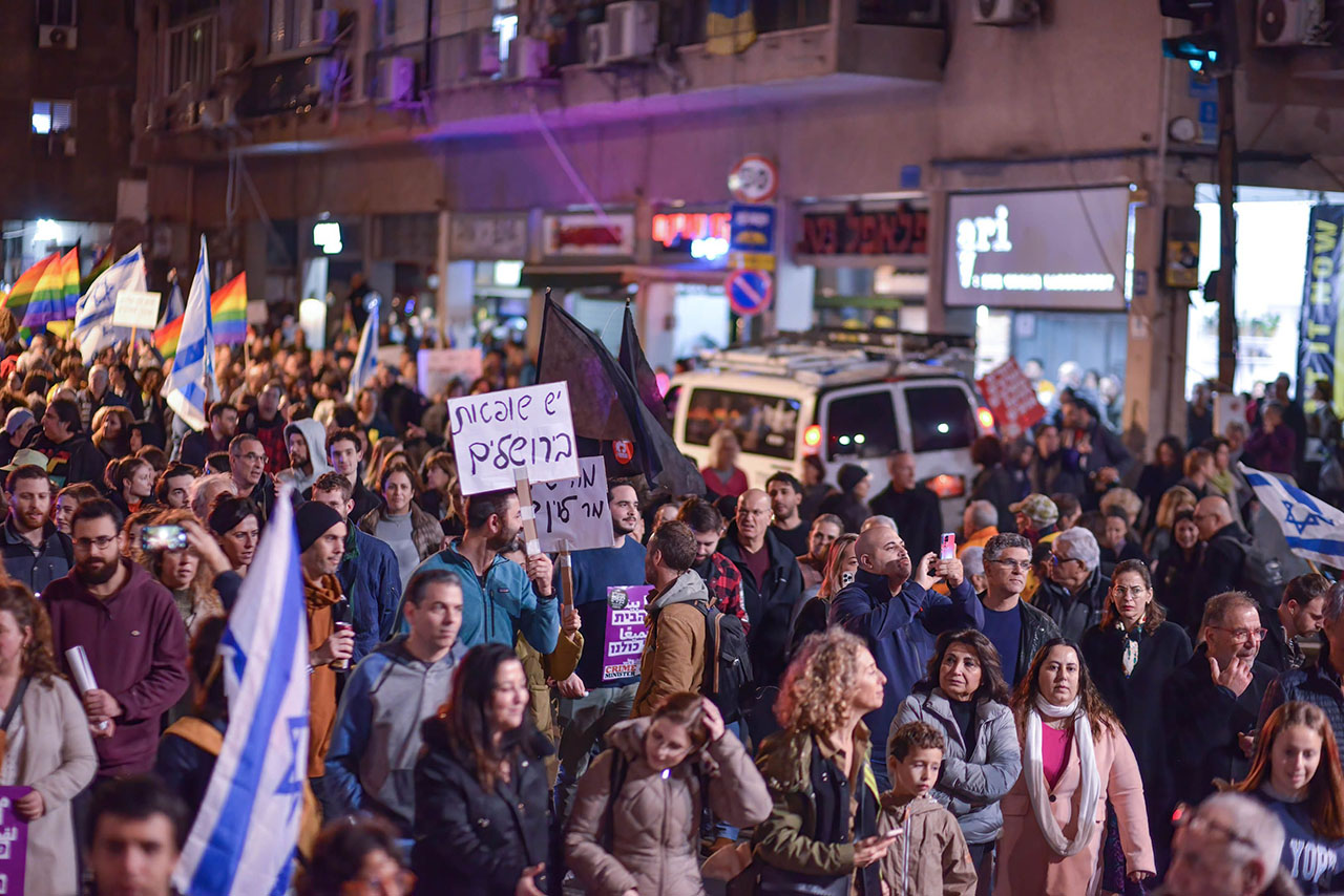 Thousands rally in Tel Aviv to protest against Israeli Prime Minister Benjamin Netanyahu's far-right government and judicial overhaul, Jan. 7, 2023. (Photo/JTA-Matan Golan-SOPA Images-LightRocket via Getty Images)
